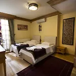 Sultan Corner Hotel 2*