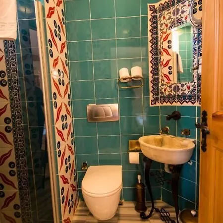 Sultan Corner 2*