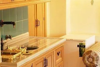 Sultan Corner Hotel 2*