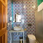 Sultan Corner 2*